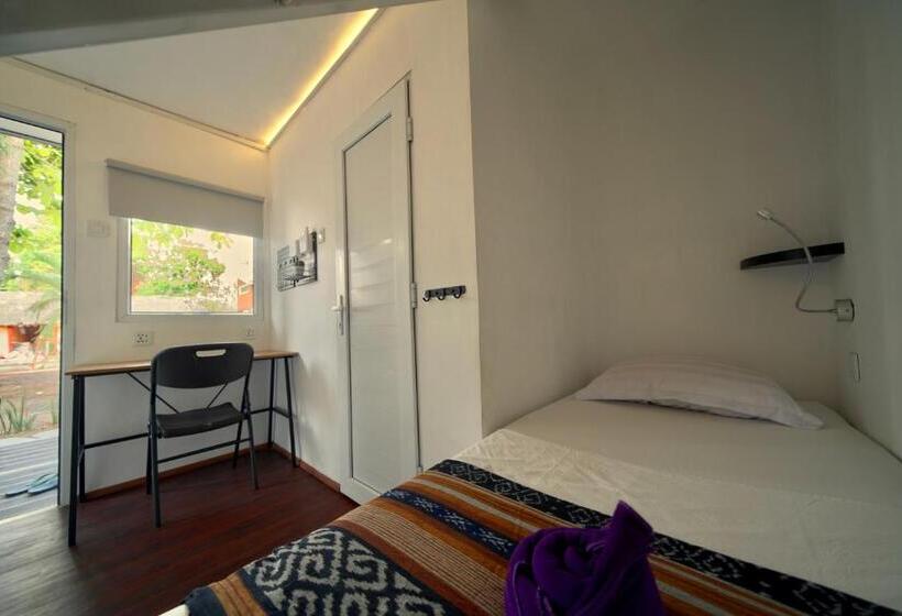 패밀리 룸 가든 전망, Begadang