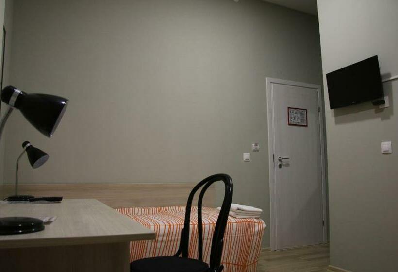 اتاق استاندارد, La Maison Ruse