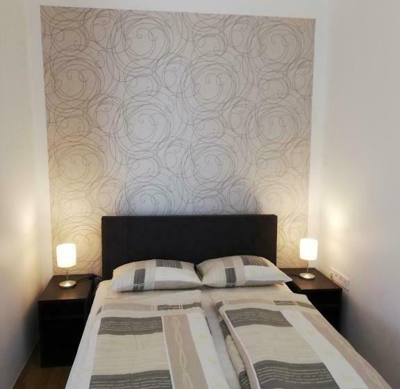 اتاق استاندارد, Eden Panzió