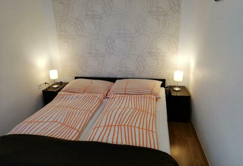 اتاق استاندارد, Eden Panzió