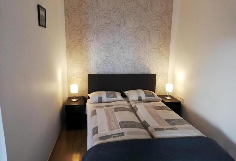 اتاق استاندارد, Eden Panzió