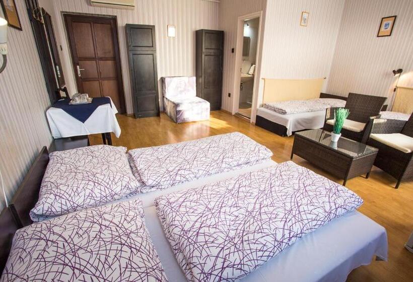 اتاق پنجتخته استاندارد, Eden Panzió