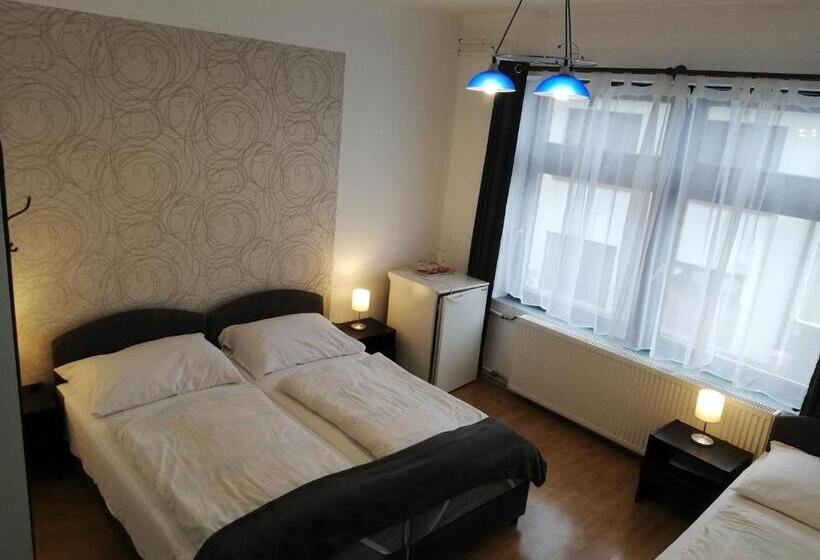 اتاق استاندارد سه نفره, Eden Panzió