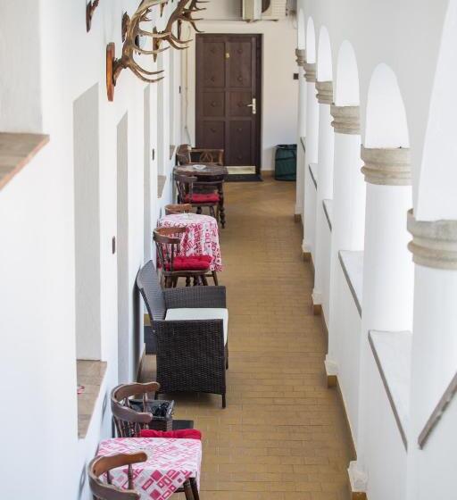 اتاق استاندارد چهار تخته, Eden Panzió