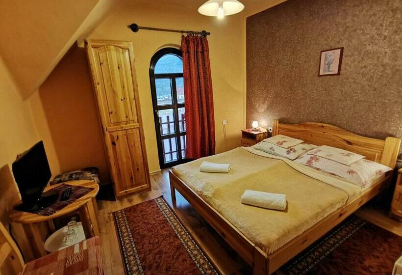 スタンダードルーム, Hegyi Panzió