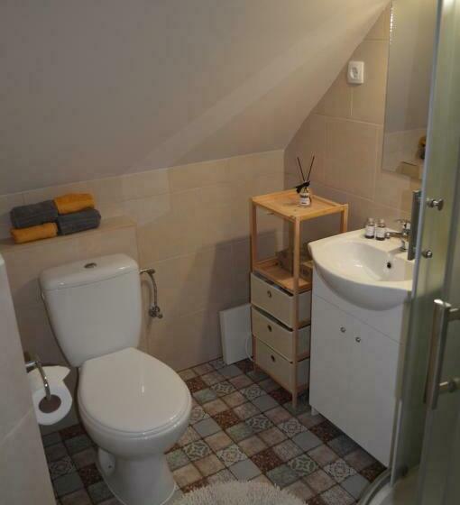 דירת חדר עם טרסה, Rebeka Panzió