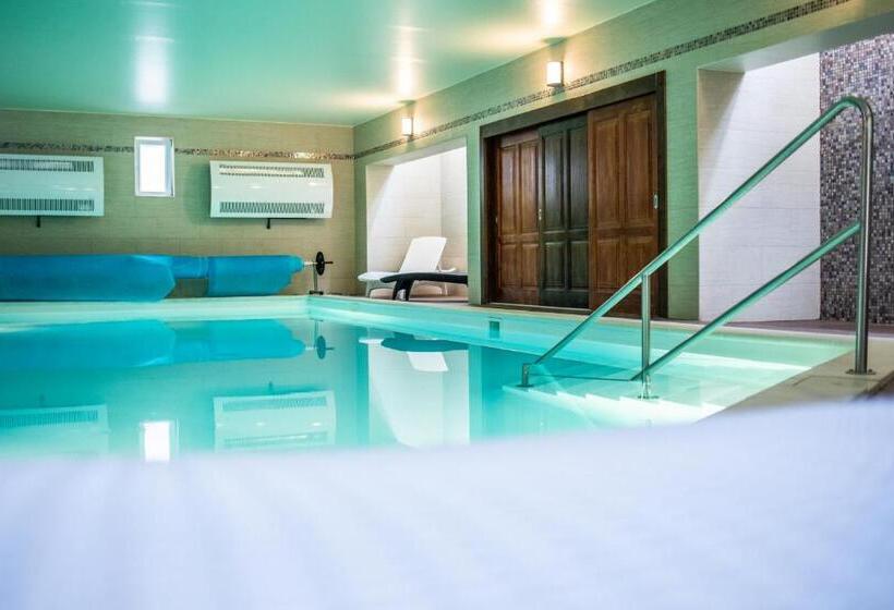 エクゼクティブトリプル, Borhotel Sziluett Farkasmály