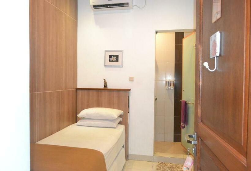 غرفة قياسية, Cabin Hotel Bhayangkara