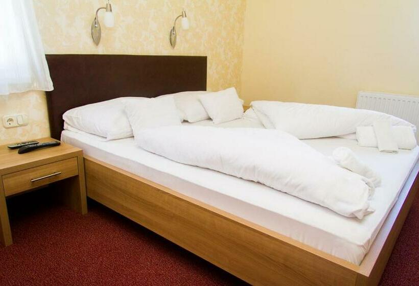 スタンダードルーム, Corvina Hotel Restaurant