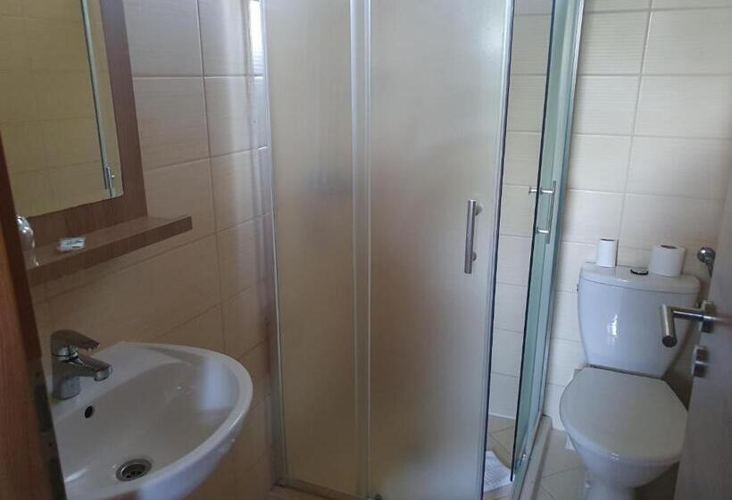 スタンダードシングルルーム, Corvina Hotel Restaurant