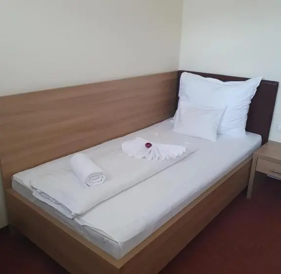 Standard Single Room, Corvina Hotel Restaurant