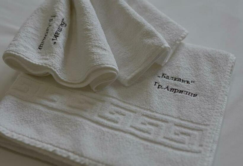 غرفة قياسية رباعية مزودة بشُرفة, Family Hotel Balkana