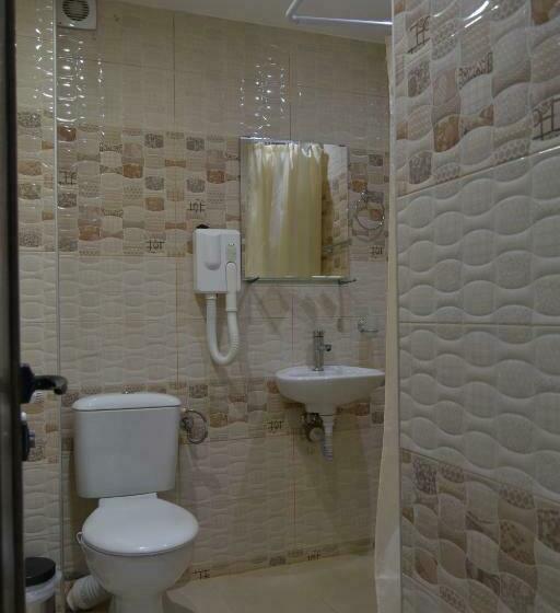 غرفة قياسية ثلاثية, Family Hotel Balkana