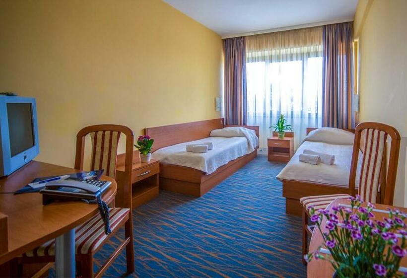 스탠다드 룸, Duna