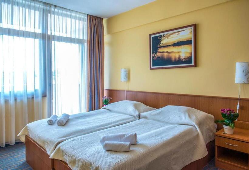 침실 1개 발코니 아파트, Duna