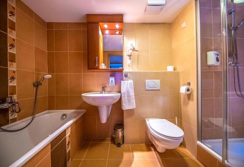 침실 1개 아파트, Duna