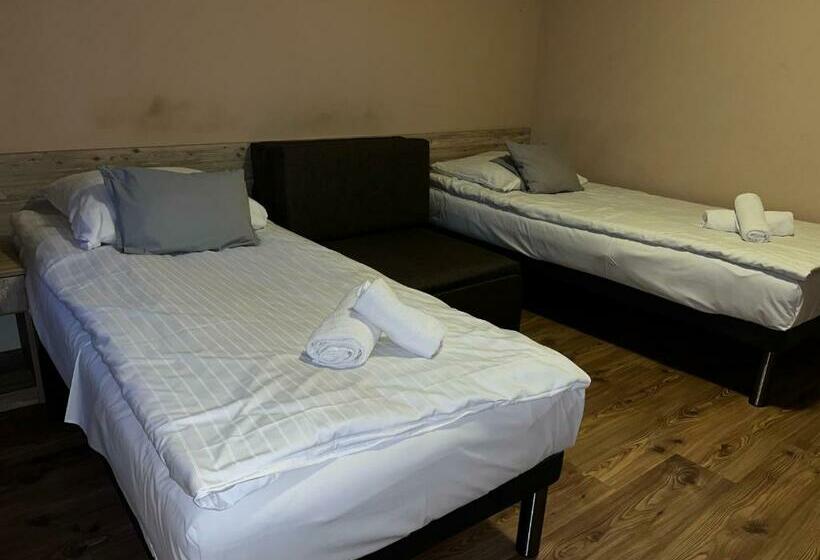 Семейный Номер, Kenguru Panzió