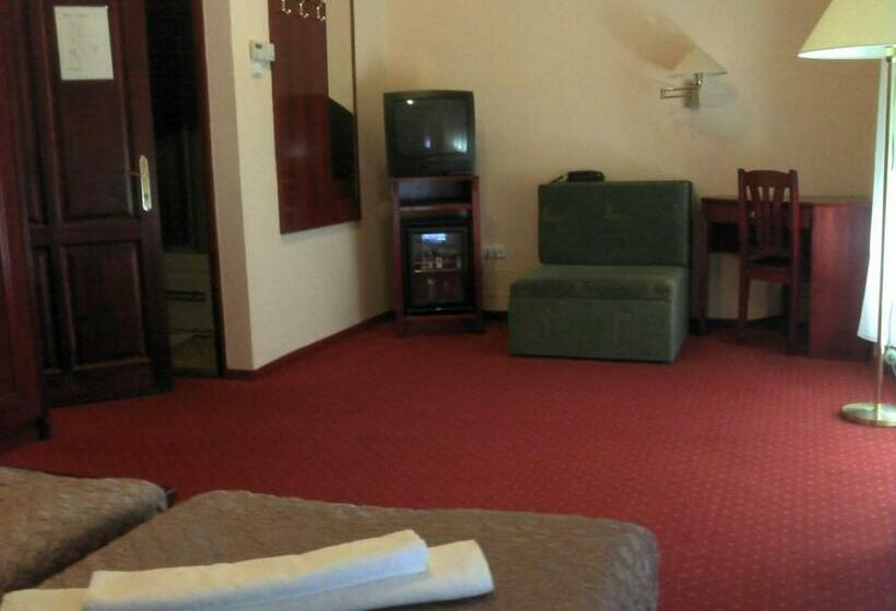 Номер Superior, Kenguru Panzió