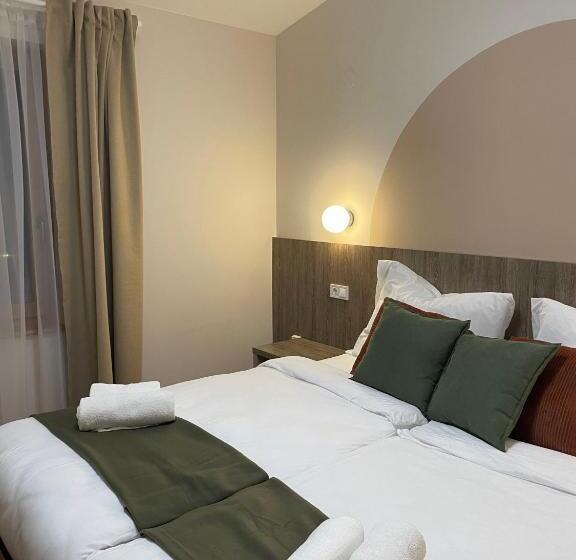 Номер Superior, Kenguru Panzió