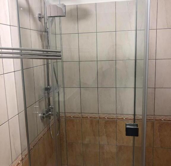 Номер Deluxe, Kenguru Panzió