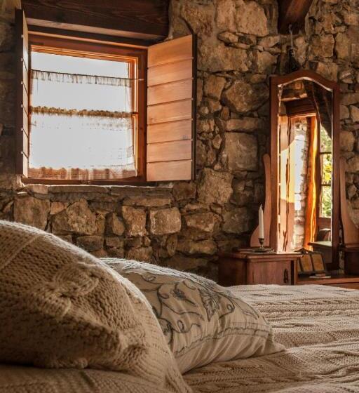 סוויטת ג'וניור נוף לגינה, Káli Art Inn