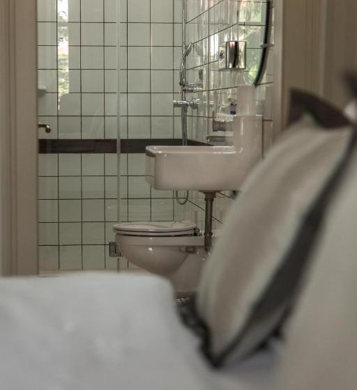 סוויטה נשיאותית, Káli Art Inn