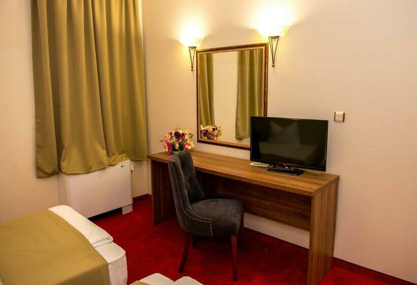 غرفة قياسية, Monte Cristo