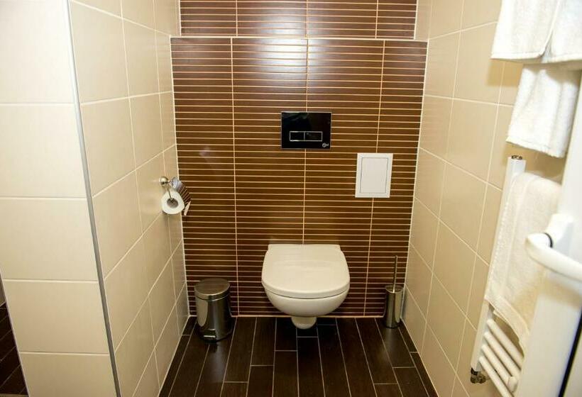 غرفة قياسية, Monte Cristo