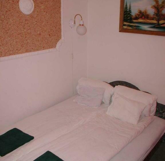 标准间, Parish Bull