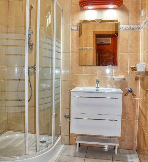 غرفة قياسية, Penta Lux