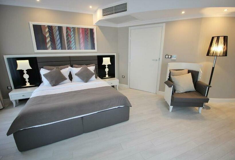 주니어 스위트 발코니, Residence House Ruse