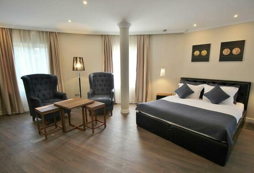 디럭스 주니어 스위트, Residence House Ruse