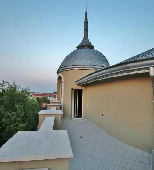 اتاق دوبلکس, Residence House Ruse