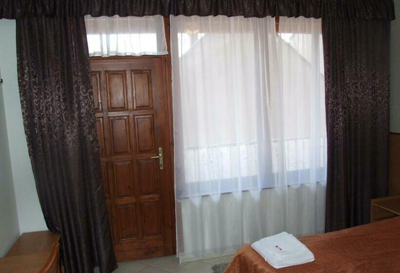 חדר סטנדרט, Rákóczi Panzió