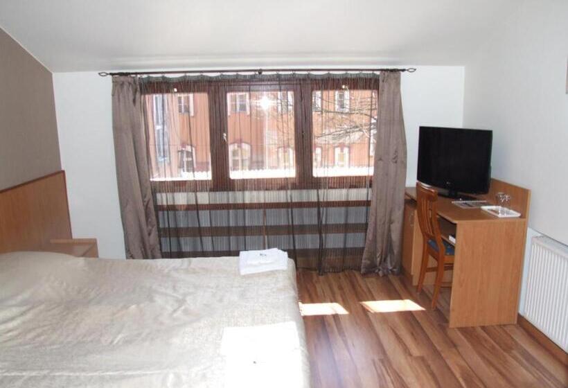 חדר סטנדרט, Rákóczi Panzió