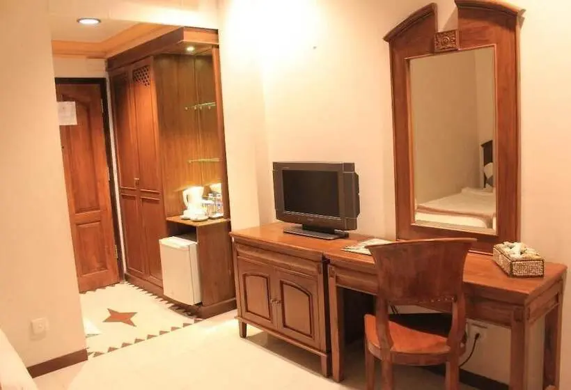 اتاق لوکس, Grand Malioboro