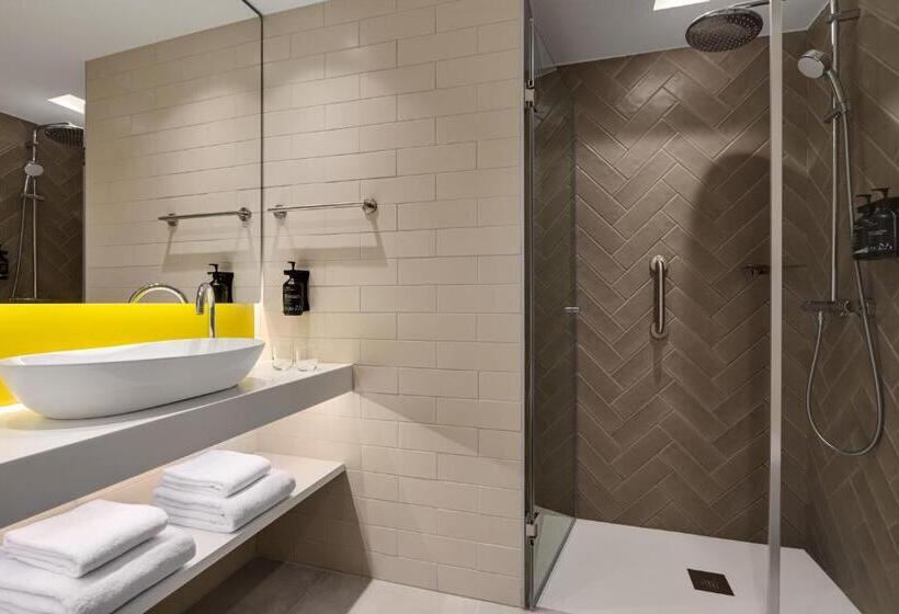 اتاق استاندارد با بالکن, Holiday Inn Express Evora, An Ihg