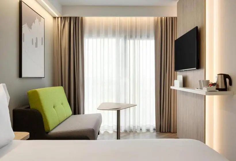 اتاق استاندارد با تخت دو نفره بزرگ, Holiday Inn Express Evora, An Ihg