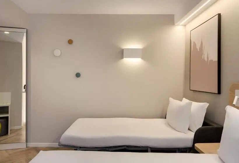 اتاق استاندارد با تخت دو نفره بزرگ, Holiday Inn Express Evora, An Ihg