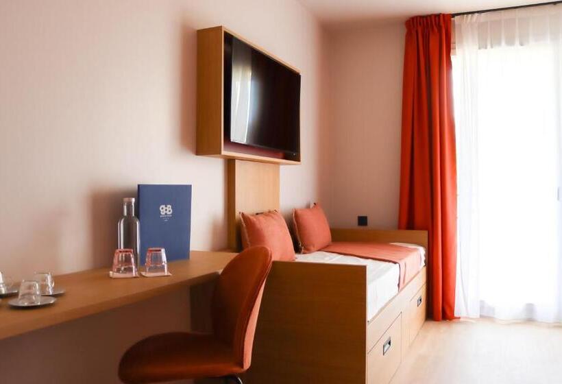 标准三人间, Hôtel Best Of Both   Divonne Les Bains