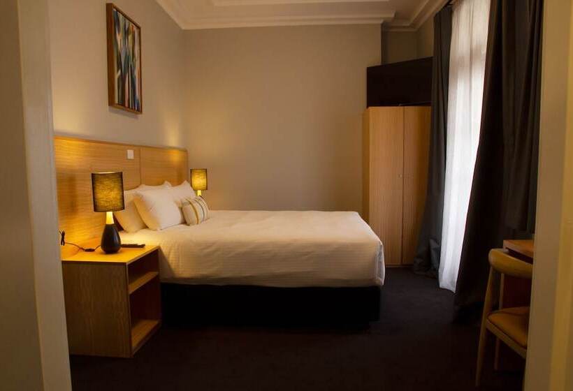 اتاق سوپریور, Mortdale