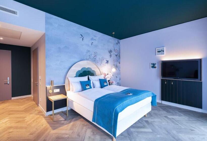 Quarto Comfort, Holiday Inn The Niu, Flower Konstanz, An Ihg