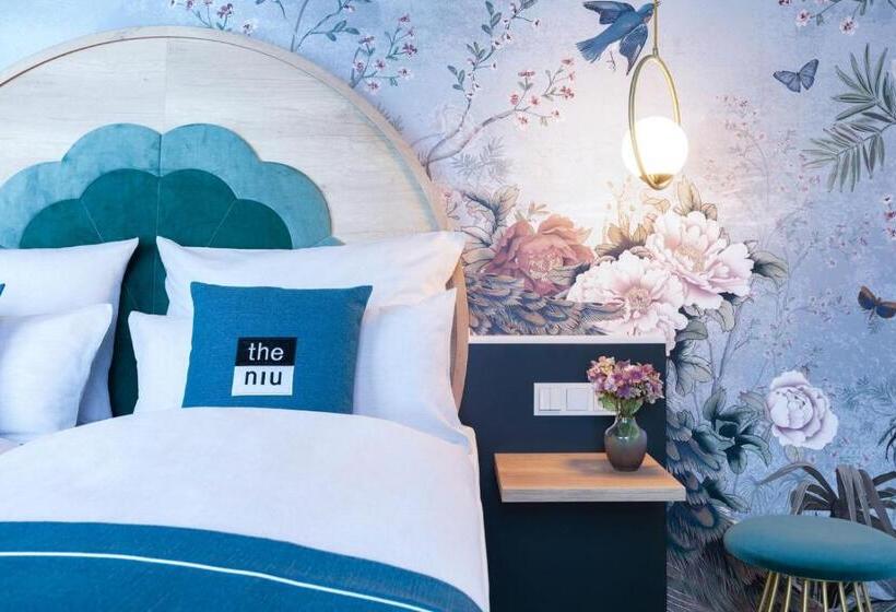Quarto Comfort, Holiday Inn The Niu, Flower Konstanz, An Ihg