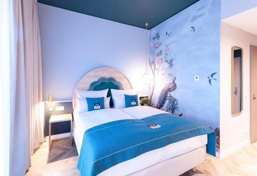 Quarto Triplo Deluxe, Holiday Inn The Niu, Flower Konstanz, An Ihg