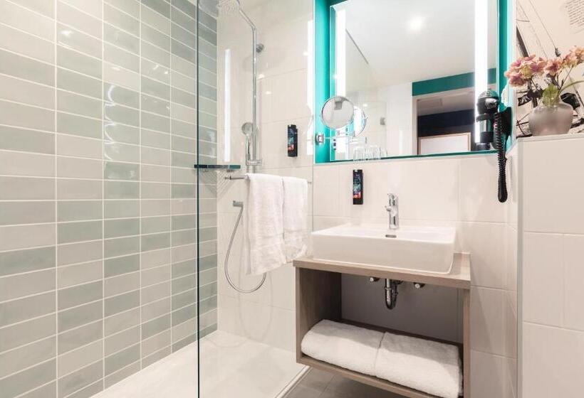 디럭스 트리플 룸, Holiday Inn   The Niu, Flower Konstanz, An Ihg