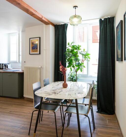 套房, Marché 28 Guesthouse