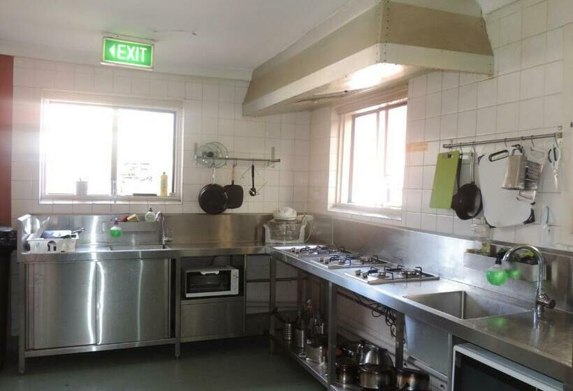 اتاق استاندارد یک نفره, Victoria Park Lodge
