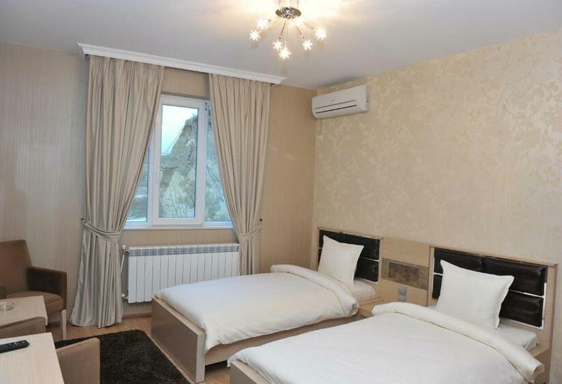 スタンダードルーム, Eros Motel