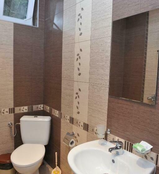 Номер Стандарт, Eros Motel