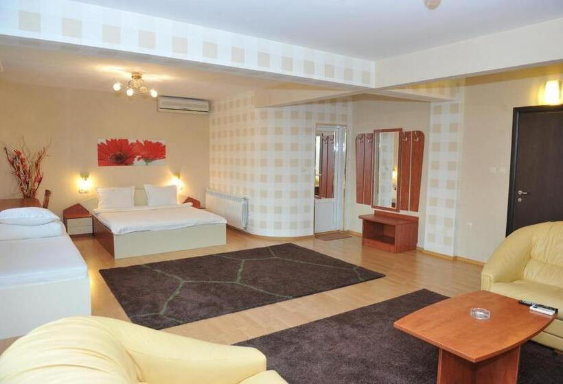 2 Bedroom Suite with Balcony, Eros Motel